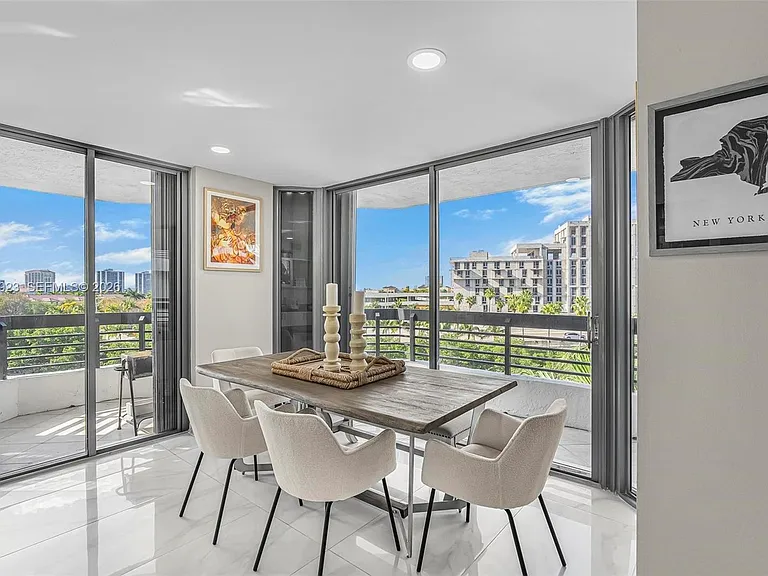 3500 Mystic Pointe Dr #604 — Photo 9