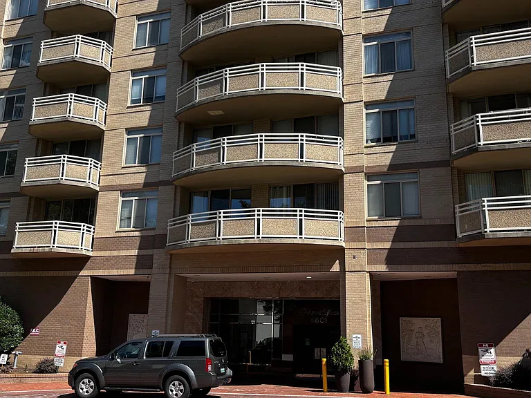 4801 Fairmont Ave #313 — Photo 1
