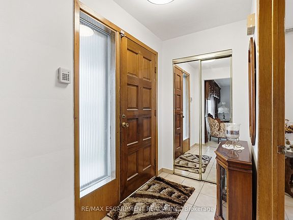 4th image of 7566 Netherwood Rd