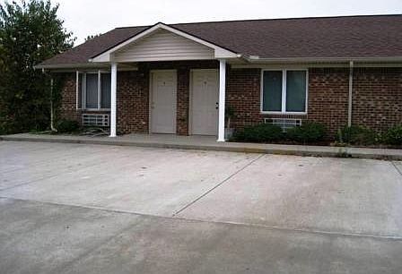 2nd image of 1709 Brooklyn Dr APT A