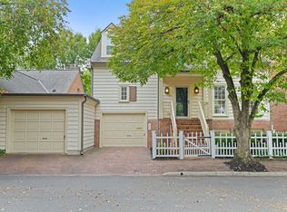 4853 Etrick Dr #24, Columbus, OH 43220