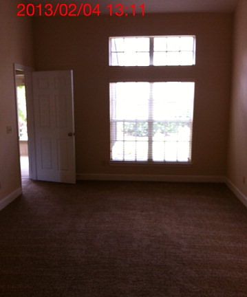 5th image of 104 Becket Ln