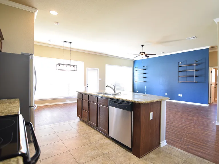 7316 Amber Meadow Loop — Photo 6