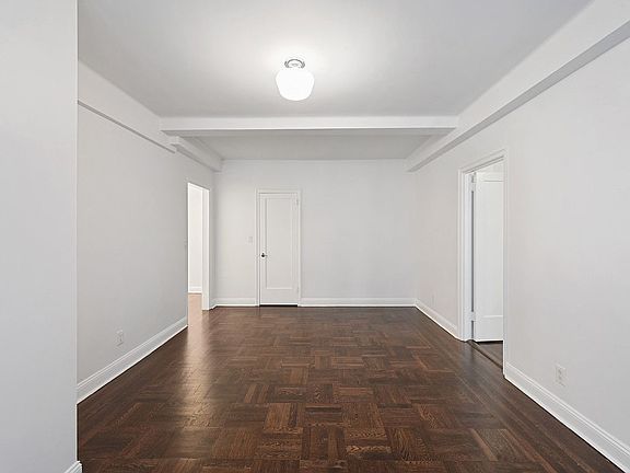 4th image of 24 5th Ave APT 823