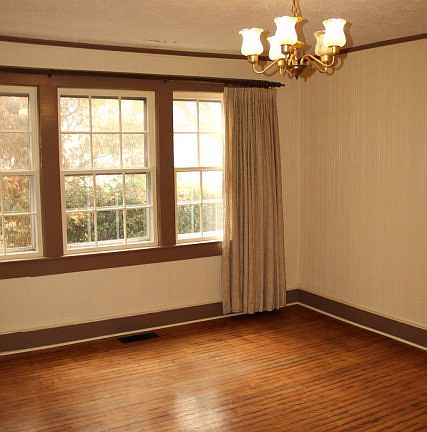 5th image of 220 Brook Ln
