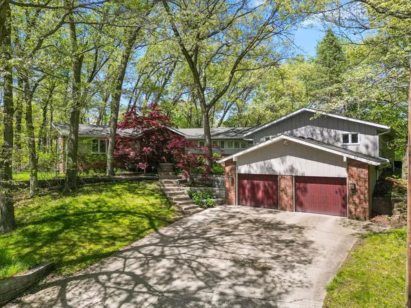 3518 Iroquois Trl, Michigan City, IN 46360