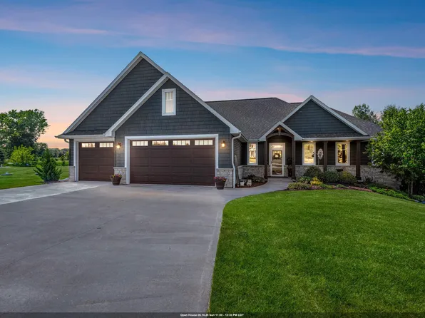 W7500 Cross Country Ln, Hortonville, WI 54944