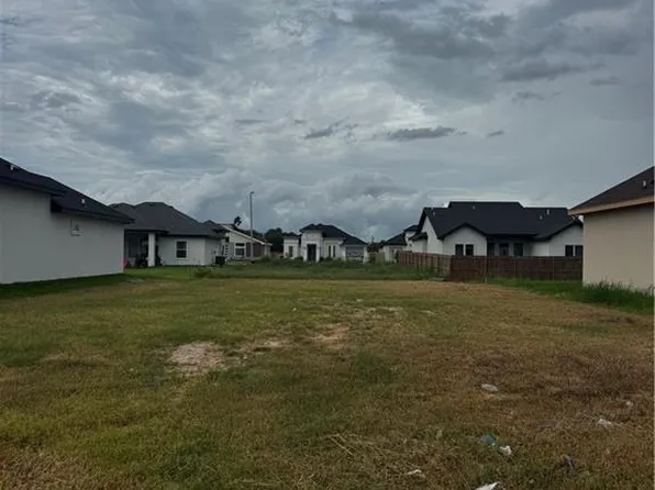 1305 E Acacia Dr, San Juan, TX 78589