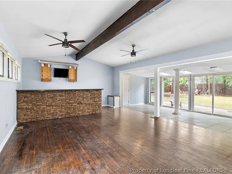 1907 Martindale Dr — Photo 6
