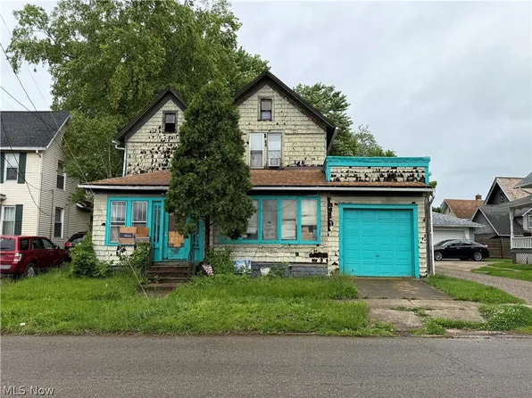 815 Amherst Rd NE, Massillon, OH 44646