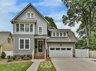 3020 Cambridge Rd, Charlotte, NC 28209