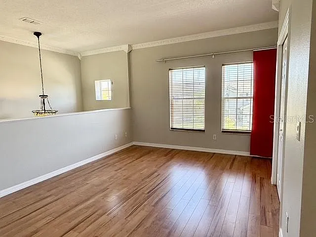 2300 The Oaks Blvd — Photo 32