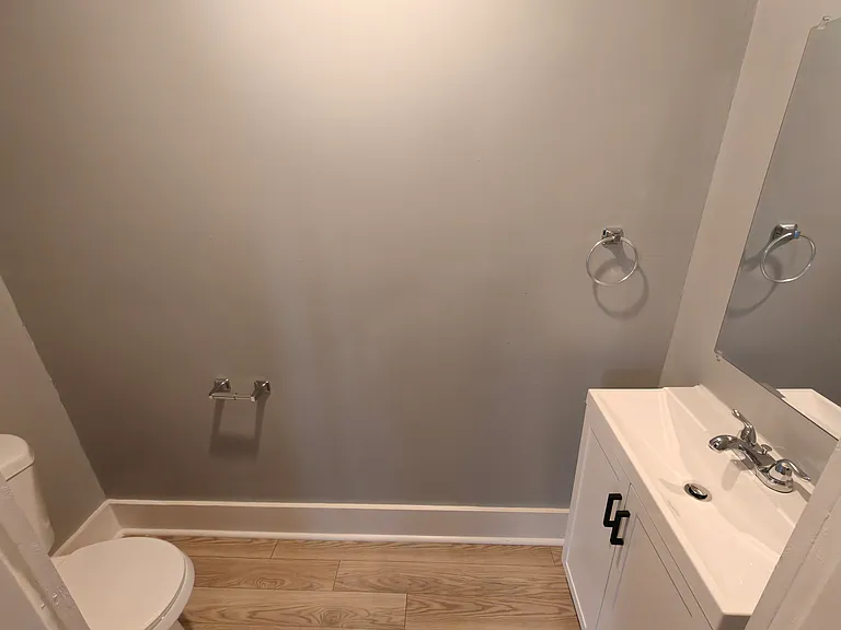 344 N Adams St — Photo 7