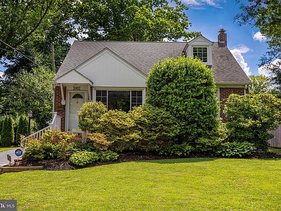 2nd image of 141 N Norwinden Dr