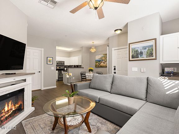 4th image of 1500 E Pusch Wilderness Dr Unit 15107