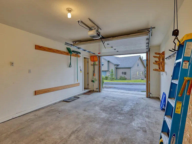 313 Firelight Dr — Photo 14