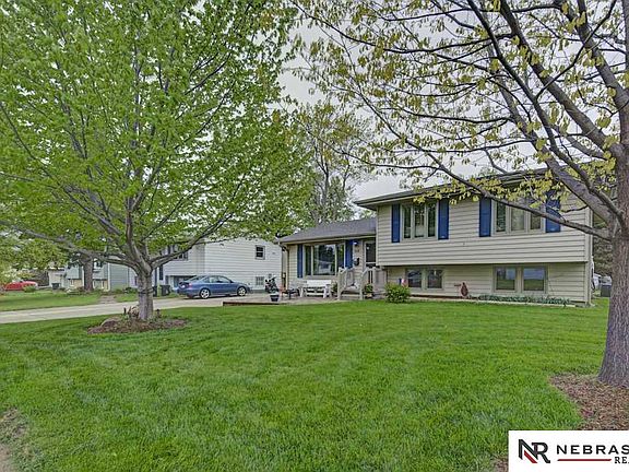 3rd image of 7510 Sun Valley Dr