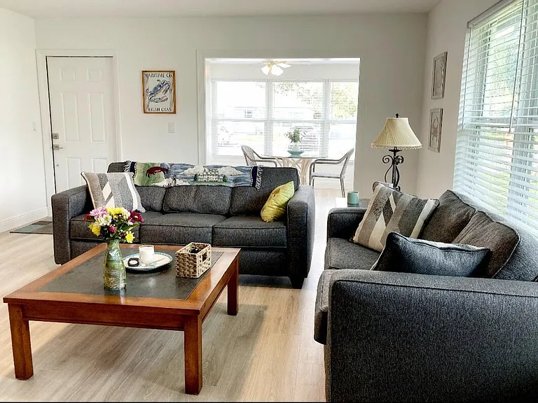 1155 S Drive Cir #A — Photo 14