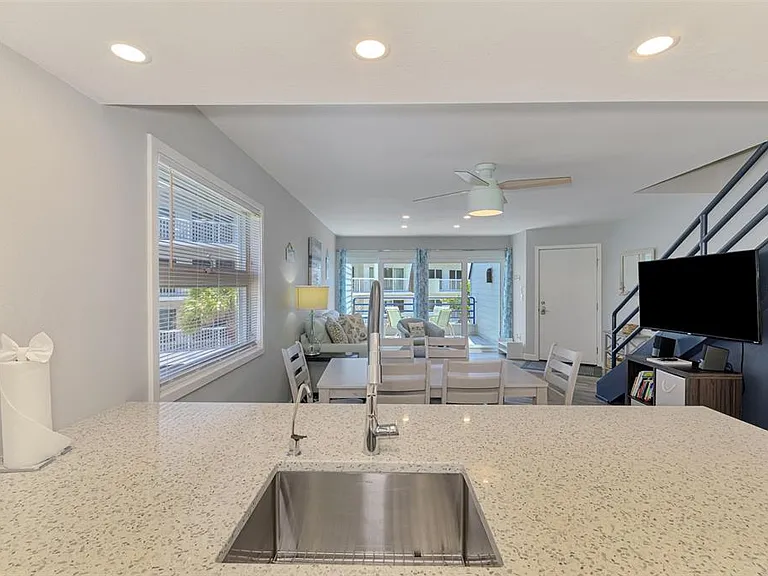 2400 N Beach Rd #17 — Photo 25