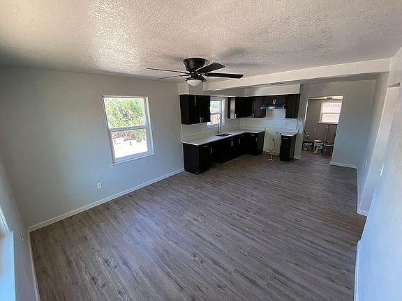 2nd image of 301 E Carol Ave