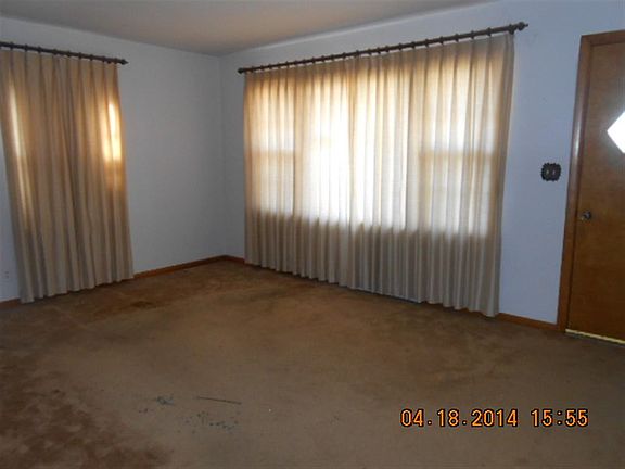 3rd image of 1704 Pierce Ave