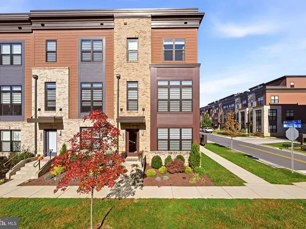 3953 Cranes Bill Ct, Rockville, MD 20852