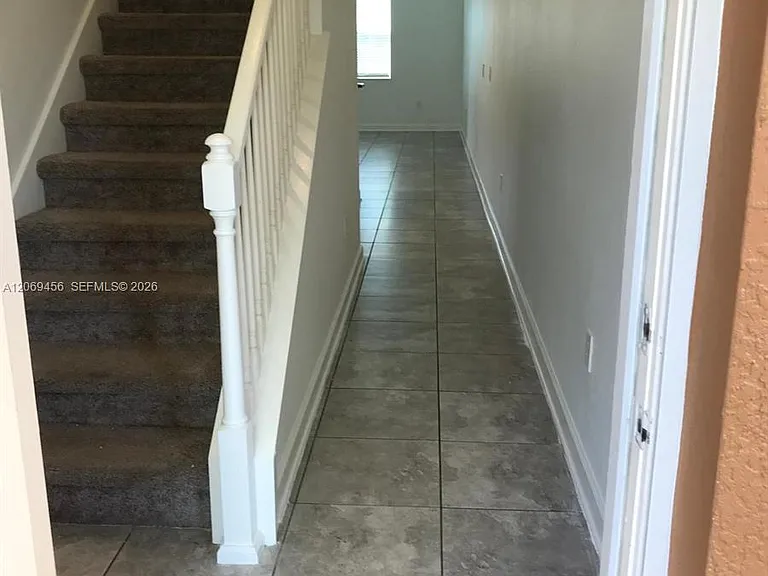 3348 Rodrick Cir — Photo 2