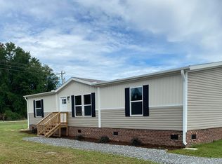 23 Westbrook Rd, Clinton, NC 28328