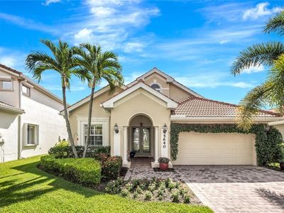 5640 Lago Villaggio Way, Naples, FL, 34104