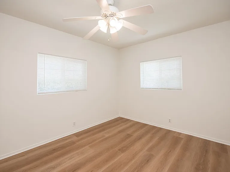 5769 E Oakbrook St — Photo 25