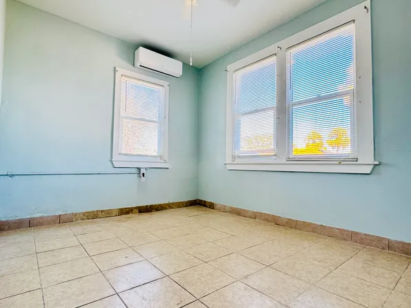 149 S Hollywood Ave, Daytona Beach, FL