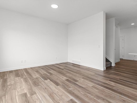 5th image of 1192 S Creek Wynd
