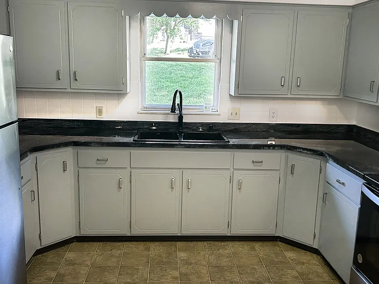 454 Hutton Ln #A — Photo 20