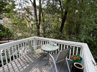 1543 N Warren Ave FLOOR 2, Milwaukee, WI 53202