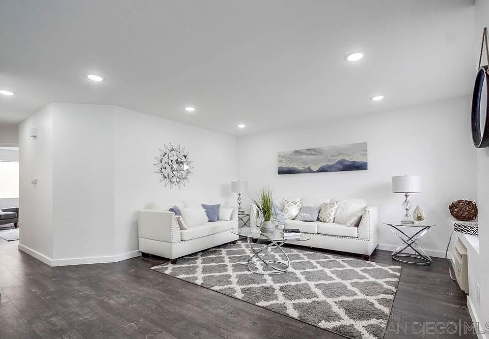 1st image of 12616 Lakeshore Dr APT 37