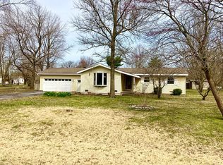 4 Michael Dr, Sikeston, MO 63801