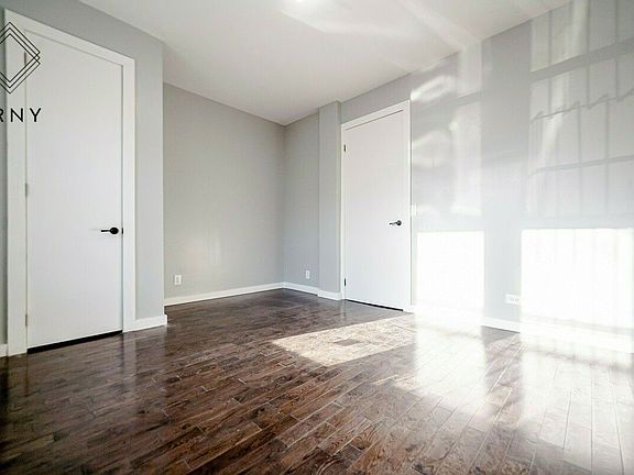 4th image of 119 Linden St APT 1C