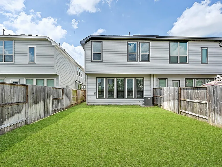 4027 Balboa Dr — Photo 23