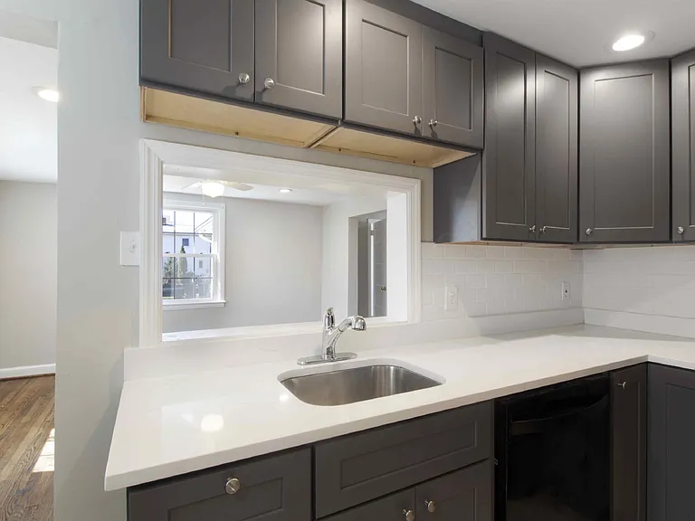 227 Frederick Ave — Photo 6