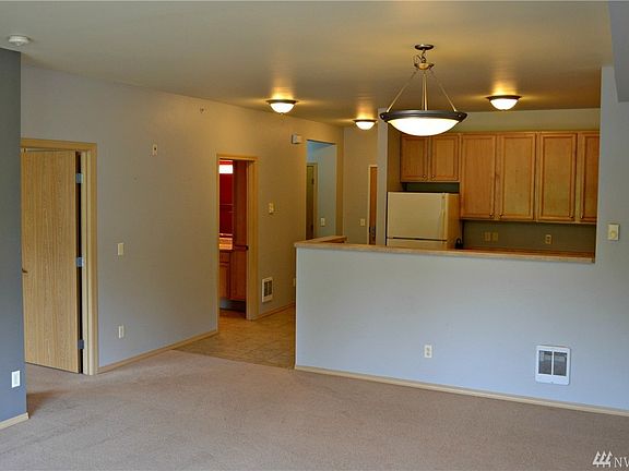 4th image of 500 Darby Dr Unit 205