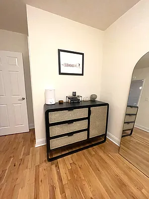 Rented by City Connections Realty | media 7
