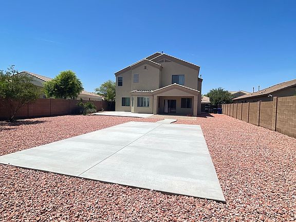 4th image of 2392 E Sequoia Dr