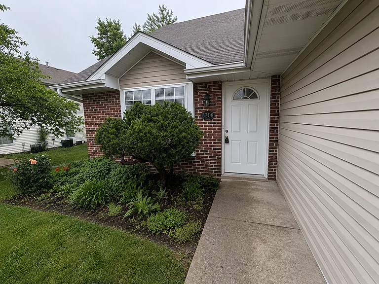 3306-3308 Dove Dr — Photo 3