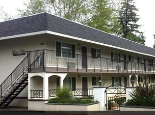 1061 Center St APT 1, Redding, CA 96001