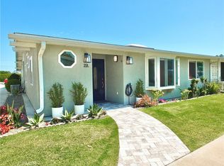 1603 Monterey Rd #M-2-22L, Seal Beach, CA 90740