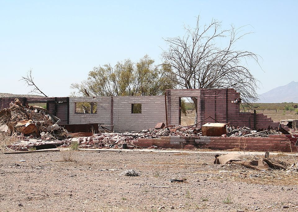 2nd image of 10983 W Hawkins Rd
