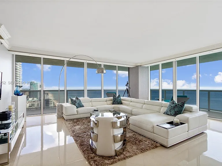 1830 S Ocean Dr #3401 — Photo 2