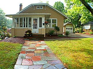 11 Cumberland Ave, Haverhill, MA 01835