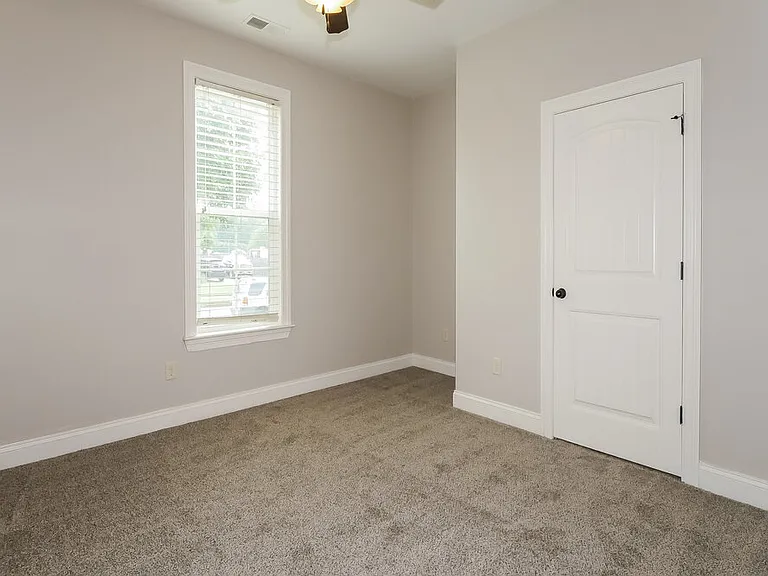 4694 W Dublin — Photo 14