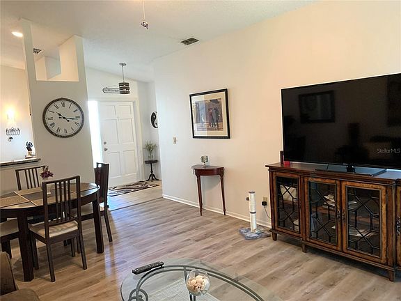 4th image of 3343 Hibiscus Dr